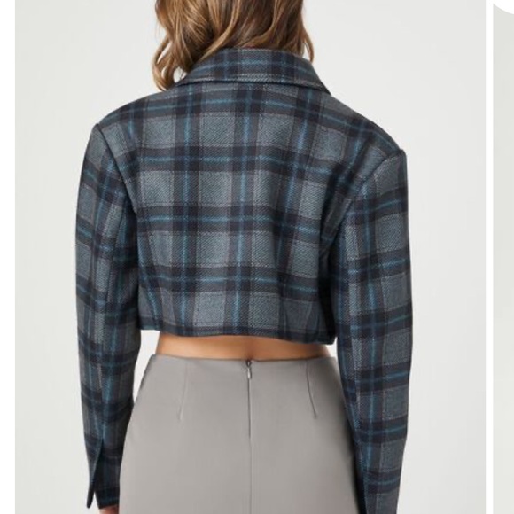 Forever 21 Cropped Jacket - Picture 2 of 4